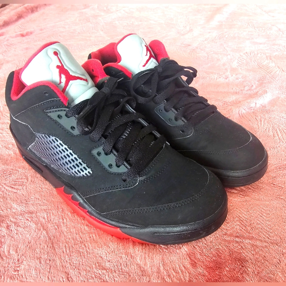 Men's AirJordan 5 Retro Low Alternate 90 size 9